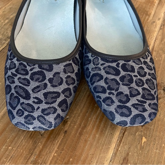 Vionic Blue Leopard Print Flats 10 - Picture 5 of 12